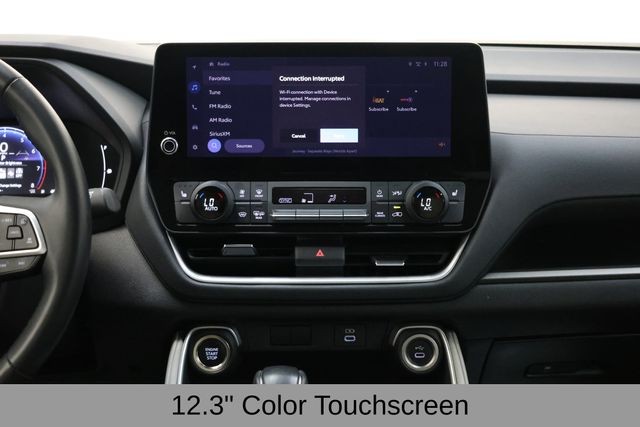 Toyota Grand Highlander Vehicle Image 30