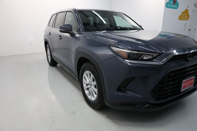 Toyota Grand Highlander Vehicle Image 46