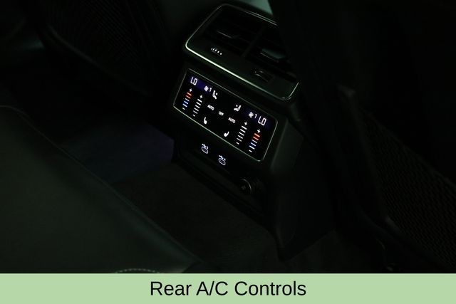 Audi RS 7 Vehicle Image 44