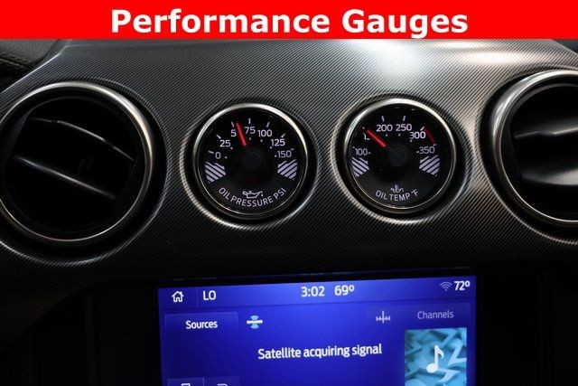 Ford Mustang Vehicle Image 13