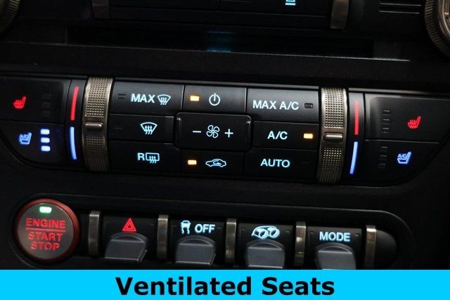 Ford Mustang Vehicle Image 33