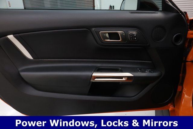 Ford Mustang Vehicle Image 47