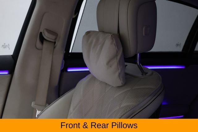 Mercedes-Benz S-Class Vehicle Image 13