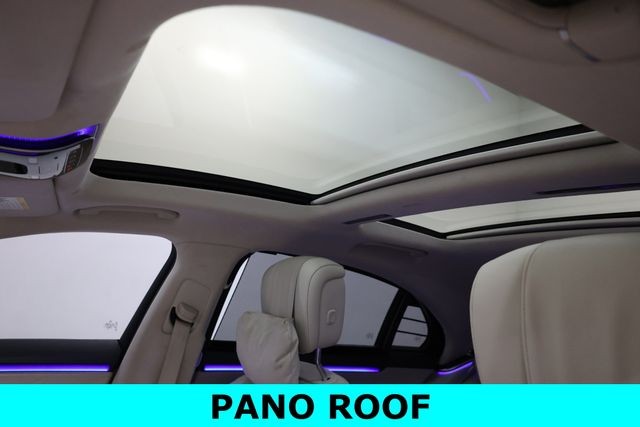 Mercedes-Benz S-Class Vehicle Image 24