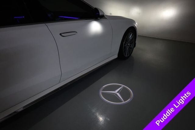 Mercedes-Benz S-Class Vehicle Image 33