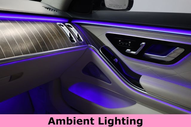 Mercedes-Benz S-Class Vehicle Image 34