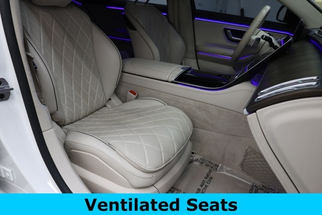 Mercedes-Benz S-Class Vehicle Image 36