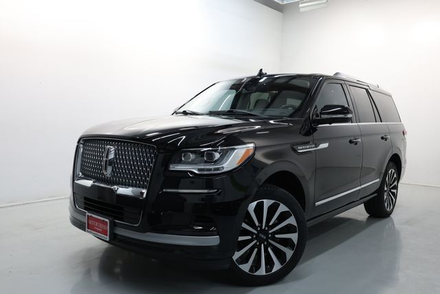 Lincoln Navigator Vehicle Image 03