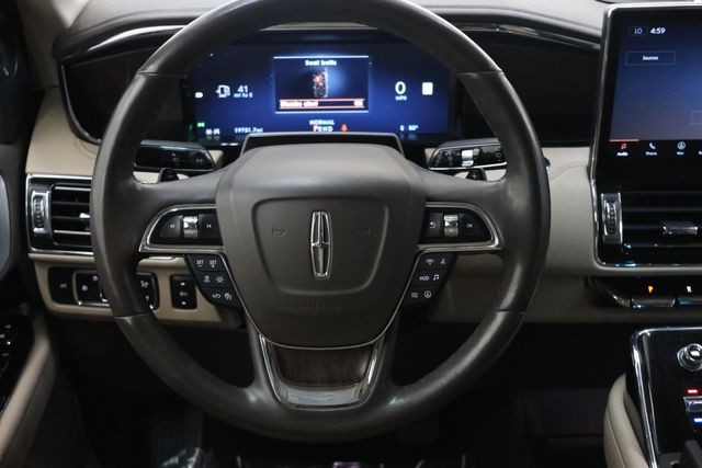 Lincoln Navigator Vehicle Image 42