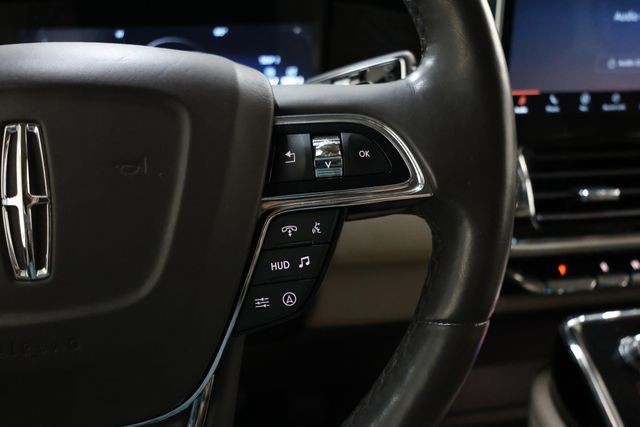 Lincoln Navigator Vehicle Image 44