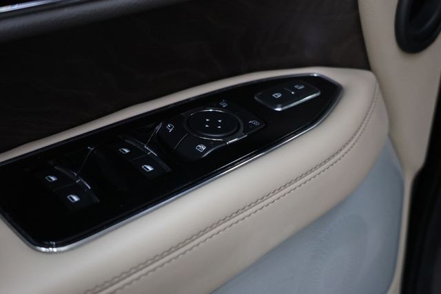 Lincoln Navigator Vehicle Image 50