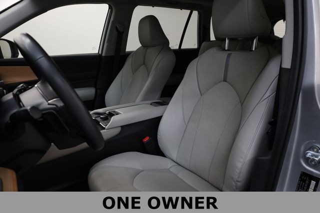 Toyota Grand Highlander Vehicle Image 08