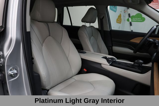 Toyota Grand Highlander Vehicle Image 15