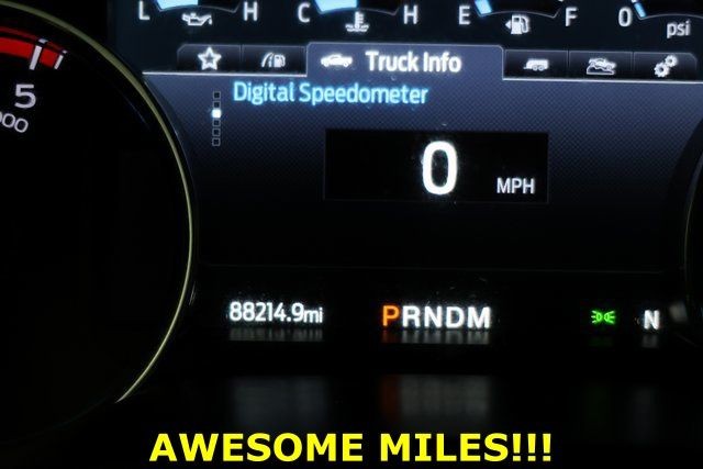 Ford Super Duty F-350 DRW Vehicle Image 05