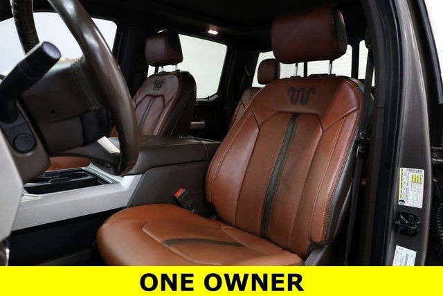 Ford Super Duty F-350 DRW Vehicle Image 09