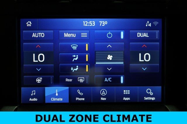 Ford Super Duty F-350 DRW Vehicle Image 39