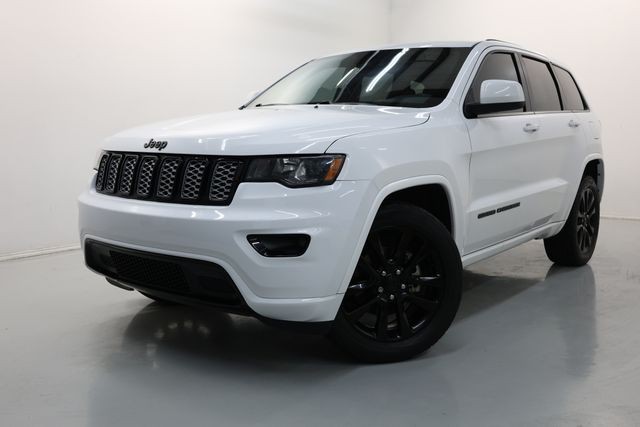 Jeep Grand Cherokee Vehicle Image 03