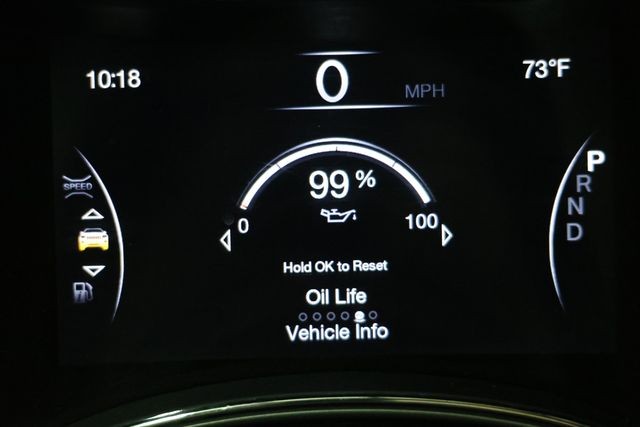 Jeep Grand Cherokee Vehicle Image 05