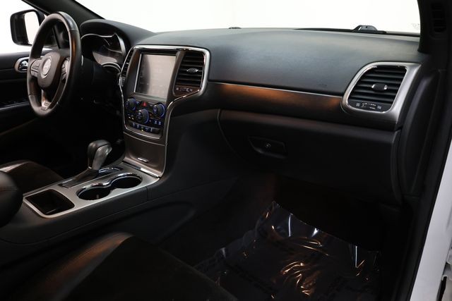 Jeep Grand Cherokee Vehicle Image 17