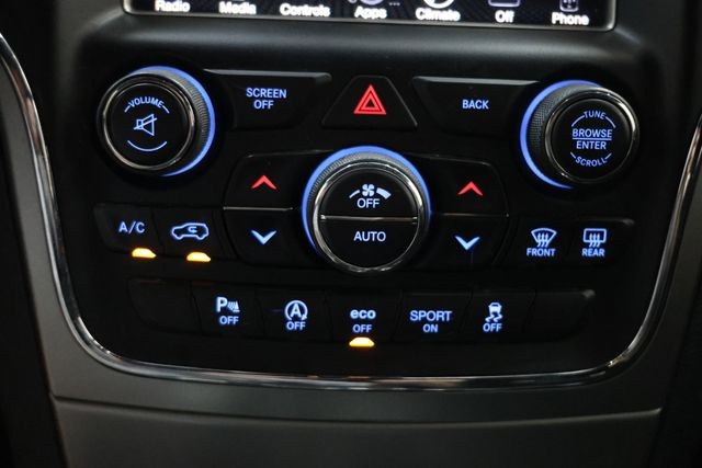 Jeep Grand Cherokee Vehicle Image 21