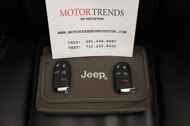 Jeep Grand Cherokee Vehicle Image 31
