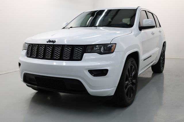 Jeep Grand Cherokee Vehicle Image 33