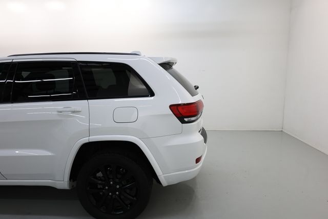 Jeep Grand Cherokee Vehicle Image 43