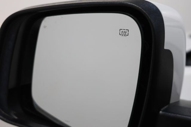 Jeep Grand Cherokee Vehicle Image 48