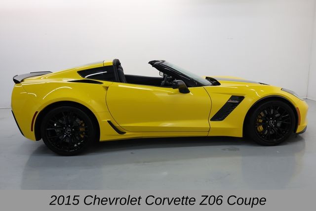 Chevrolet Corvette Vehicle Image 04