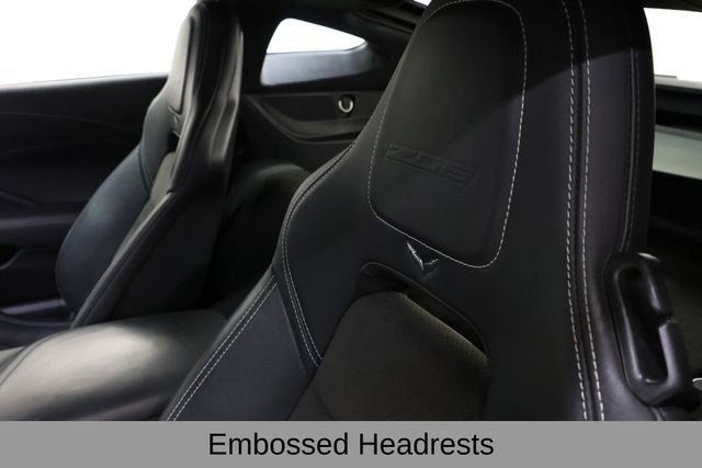 Chevrolet Corvette Vehicle Image 15