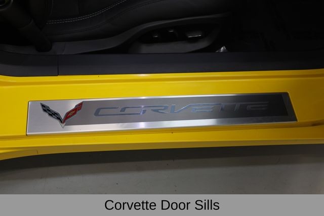Chevrolet Corvette Vehicle Image 26