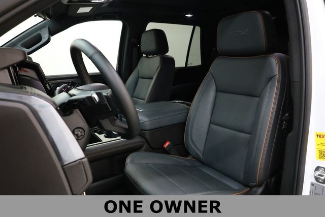 GMC Yukon Vehicle Image 08
