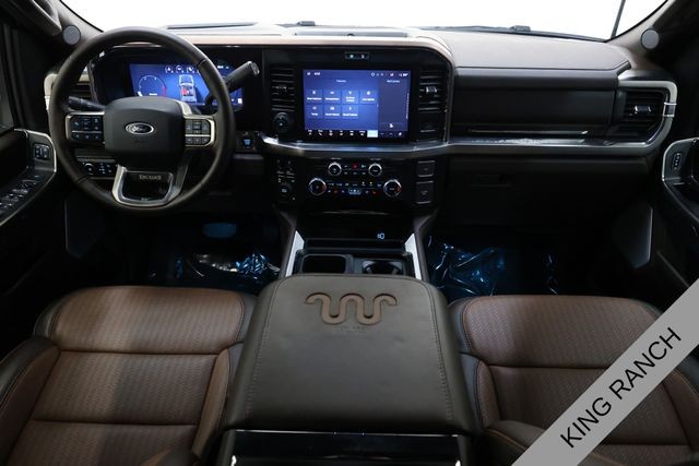 Ford Super Duty F-350 DRW Vehicle Image 10