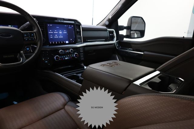Ford Super Duty F-350 DRW Vehicle Image 46