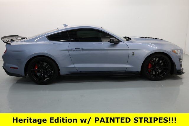 Ford Mustang Vehicle Image 03