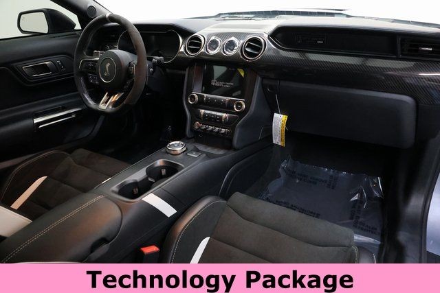 Ford Mustang Vehicle Image 13