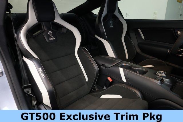 Ford Mustang Vehicle Image 16