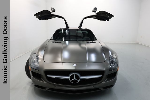 Mercedes-Benz SLS AMG Vehicle Image 06