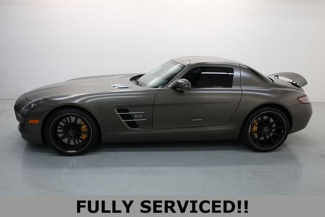Mercedes-Benz SLS AMG Vehicle Image 09