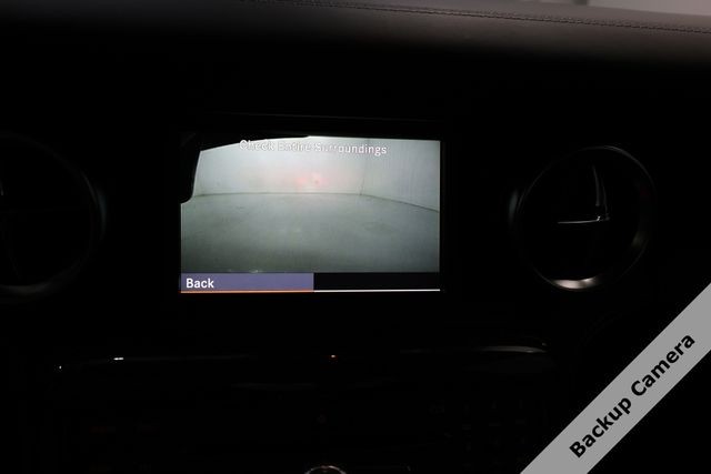 Mercedes-Benz SLS AMG Vehicle Image 21