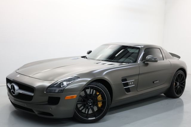 Mercedes-Benz SLS AMG Vehicle Image 42
