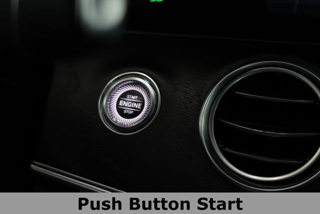 Mercedes-Benz E-Class Vehicle Image 28