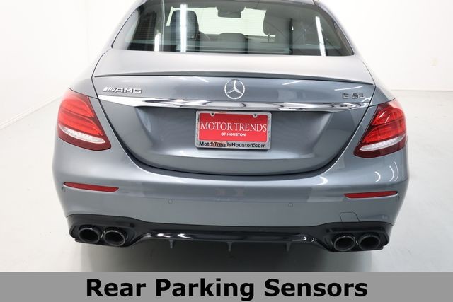Mercedes-Benz E-Class Vehicle Image 32