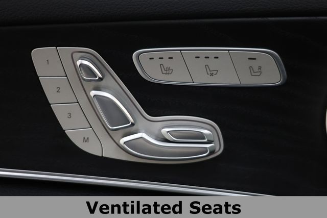 Mercedes-Benz E-Class Vehicle Image 38