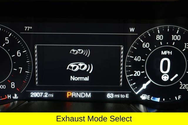 Ford Mustang Vehicle Image 31