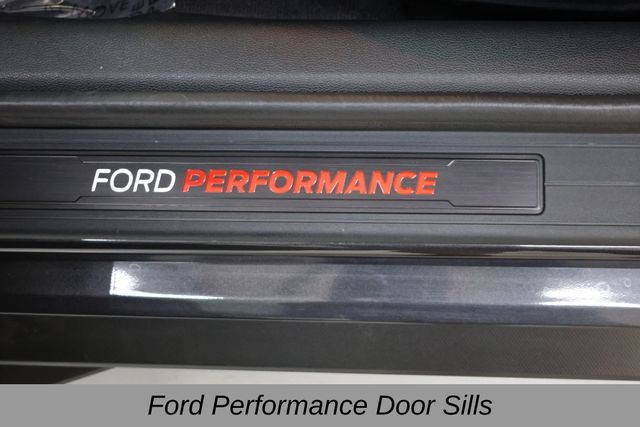 Ford Mustang Vehicle Image 30