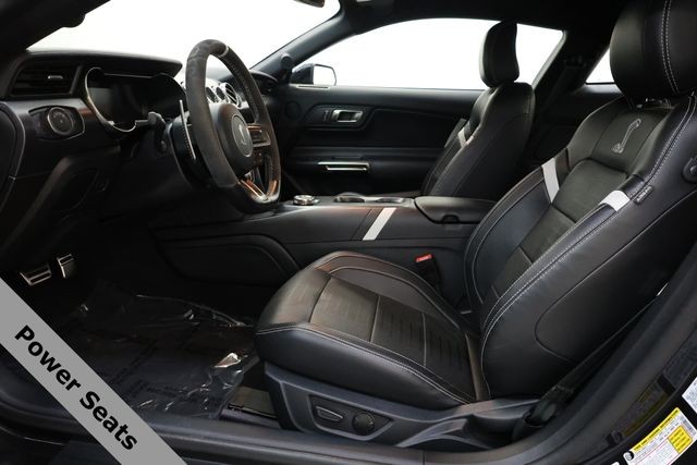 Ford Mustang Vehicle Image 31
