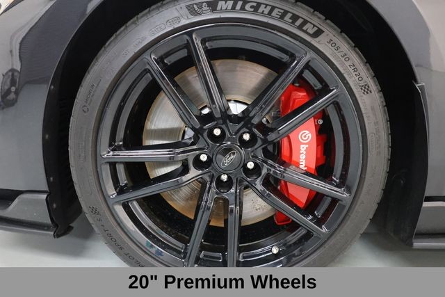 Ford Mustang Vehicle Image 40