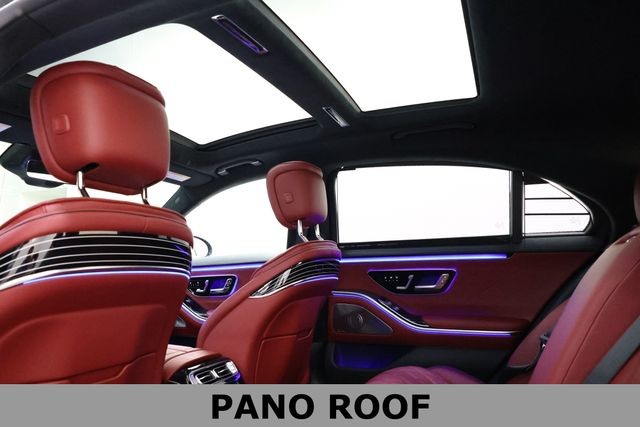 Mercedes-Benz S-Class Vehicle Image 22