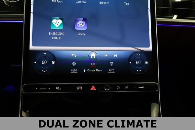 Mercedes-Benz S-Class Vehicle Image 38